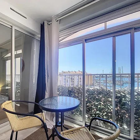 Apartment Vue Imprenable Sur Le Port -clim- Moderne Agde